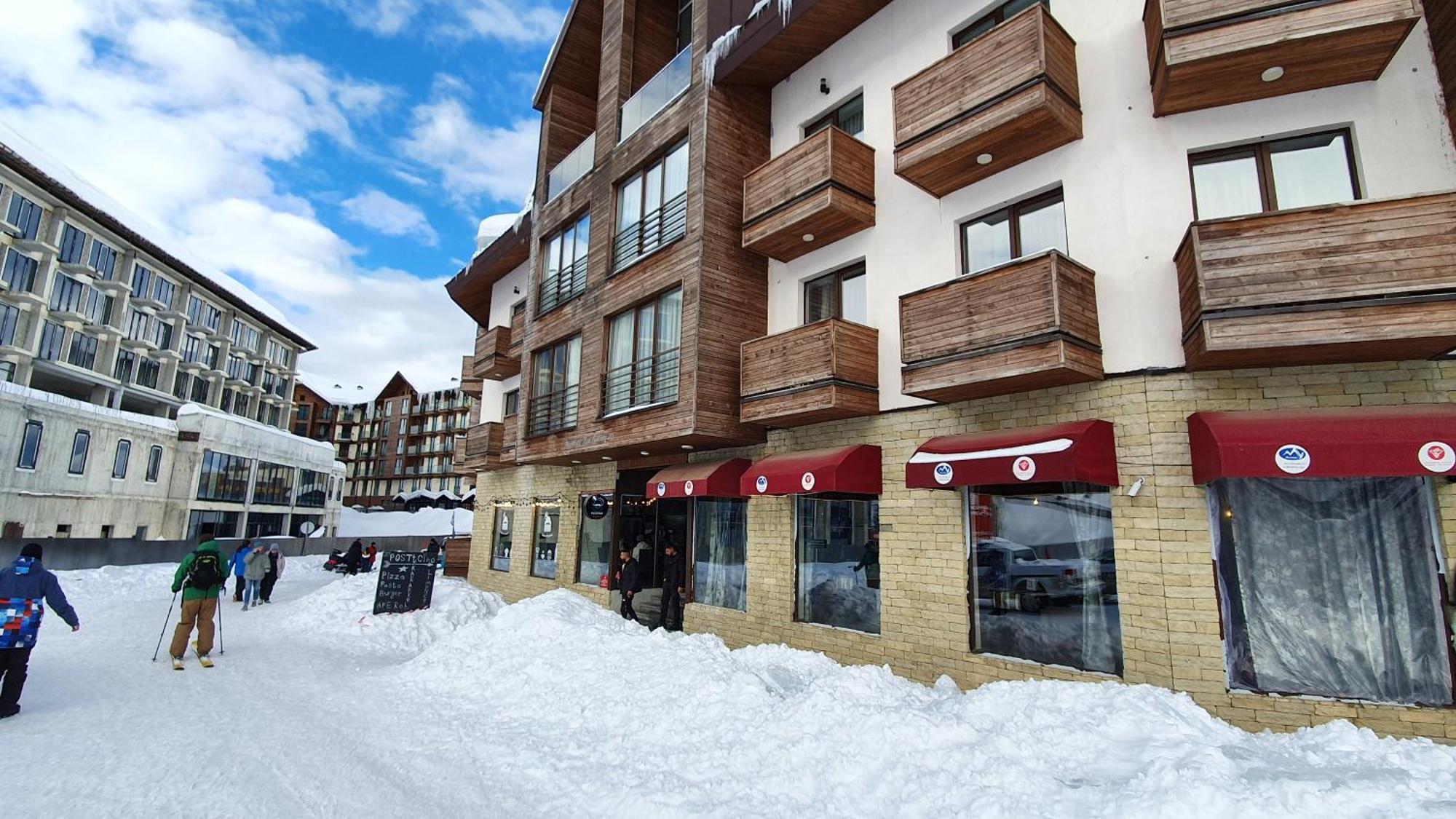 New Gudauri Apartment Near The Ski Lift Buitenkant foto